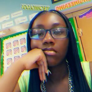 Meet your Posher, Lyssa